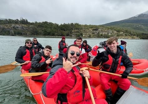 Amigos de Maravilha chegam a Antártida de navio