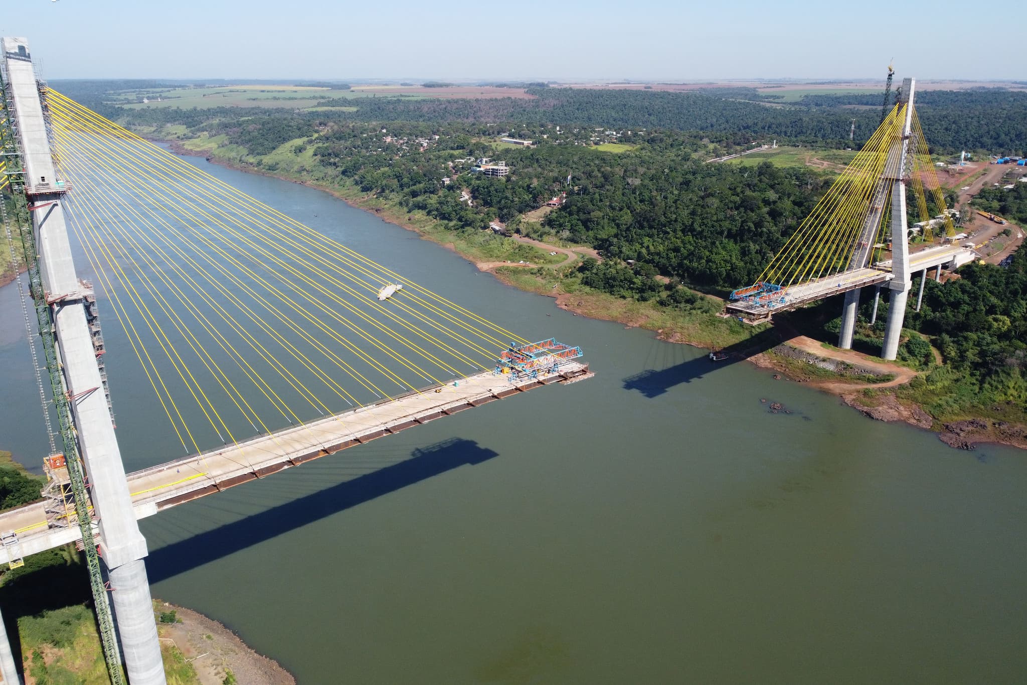 Estrutura ligará o Brasil ao Paraguai (Foto: Ari Dias / AEN)