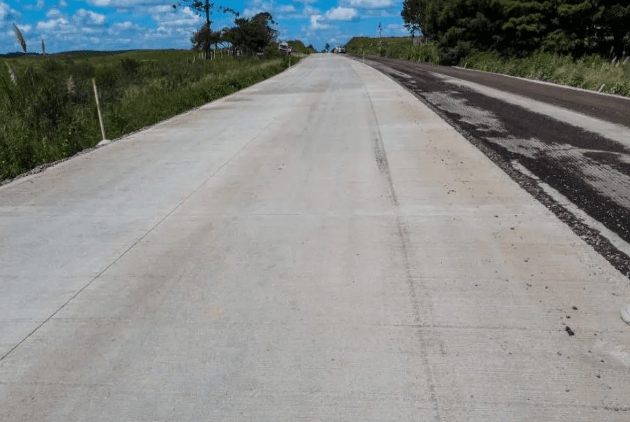 Whitetopping  asfalto de concreto (Foto: Secretaria de Infraestrutura e Logística do Paraná)