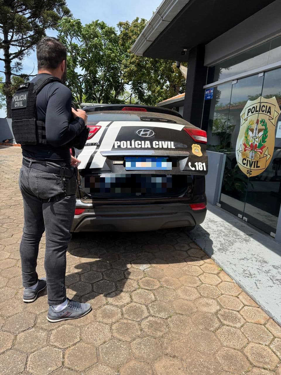 Homem é preso em flagrante por descumprir medida protetiva em Saudades