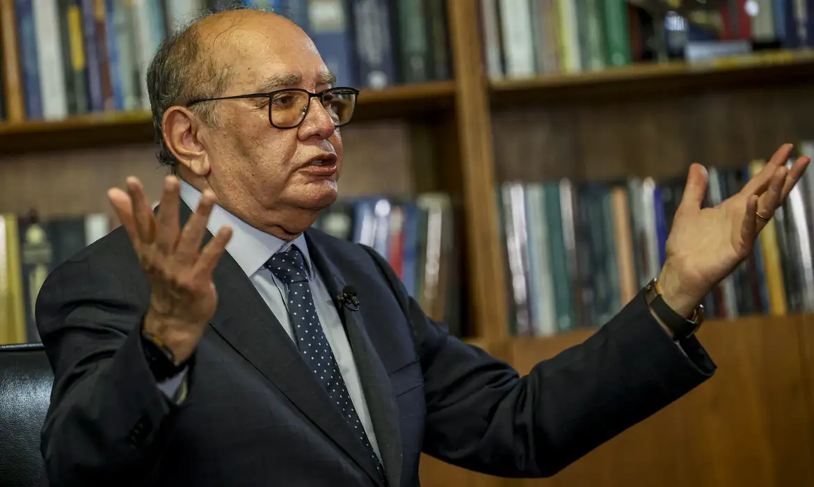 Gilmar Mendes rebate críticas e defende atuação do STF como guardião da Constituição