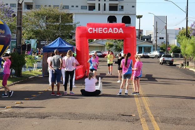 Corrida Solidária da Rede Feminina de Pinhalzinho  (Foto: Gilmar Bortese)