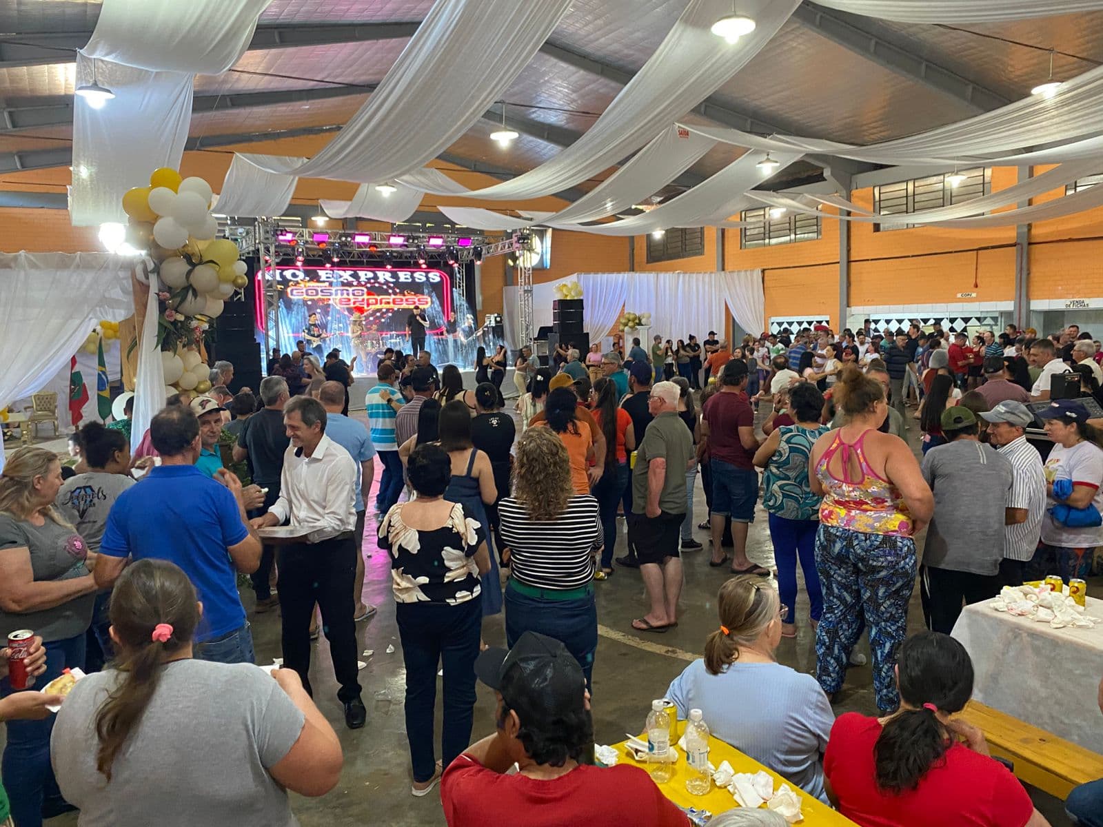 Nova Itaberaba celebra 34 anos com homenagens, festa e participação popular