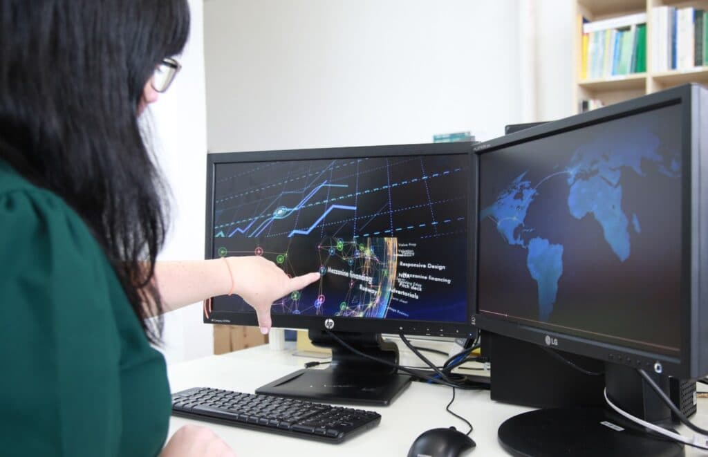 Emprego em tecnologia cresce 57% em Santa Catarina na última década