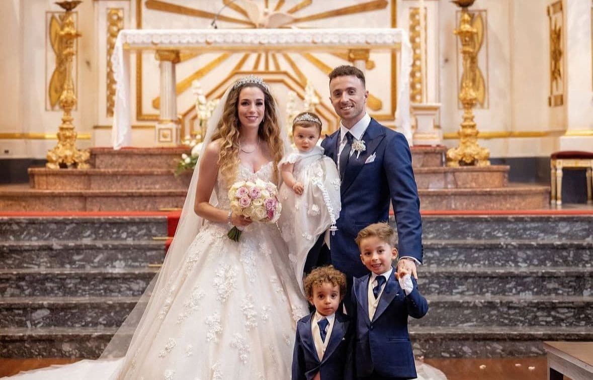 Amor de infância, três pequenos... um adeus precoce: a despedida de Diogo Jota