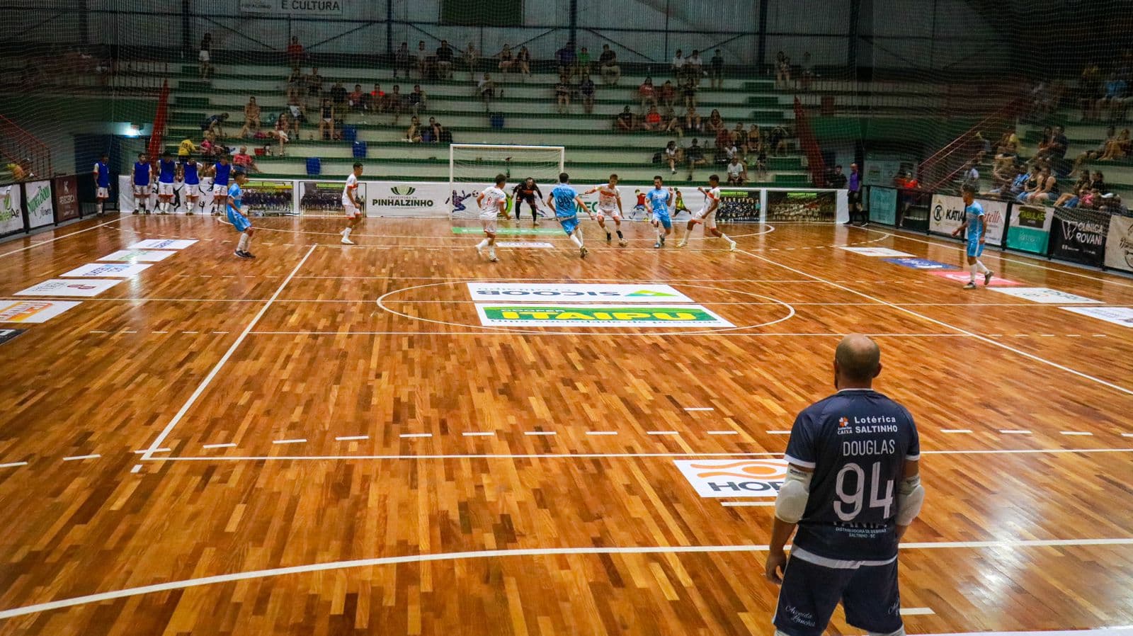 Todas as partidas da Taça RCO são realizadas em Pinhalzinho (Foto: Felipe Eduardo Zamboni)