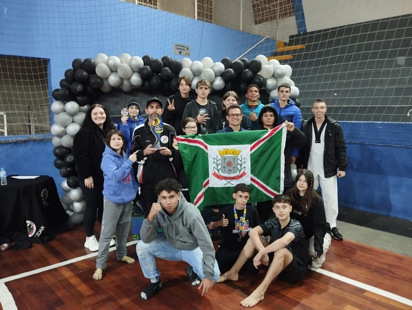 Equipe de Taekwondo de Pinhalzinho fica na 5ª colocação em competição