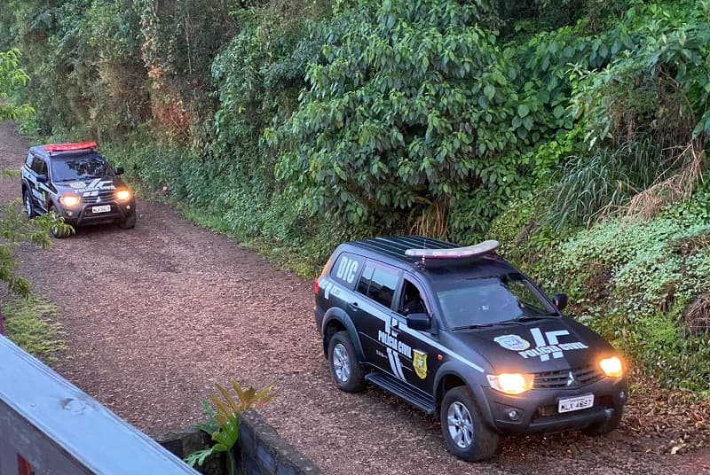 Viaturas e agentes na ação em Nova Itaberaba (Foto: Polícia Civil)