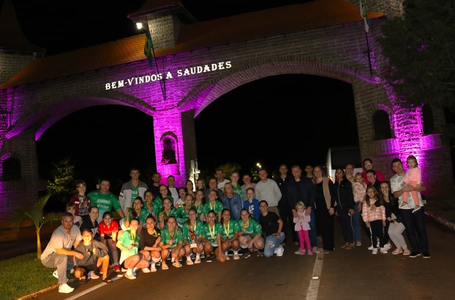 Equipes de voleibol saudadenses vem conquistando vários títulos em todas as categorias (Foto Divulgação)