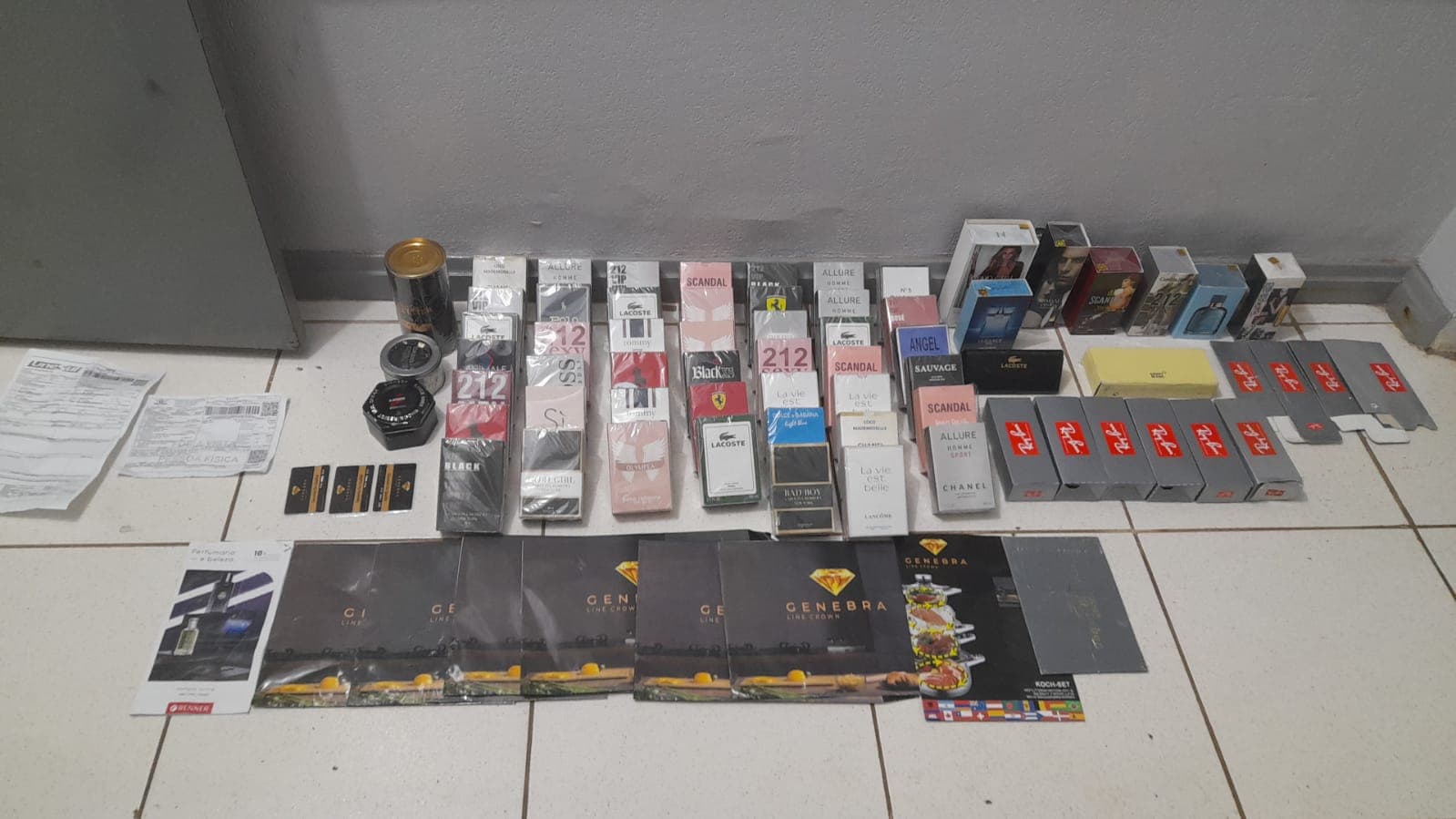 Os produtos foram apreendidos pela Polícia Civil e os suspeitos interrogados (Foto: Polícia Civil )