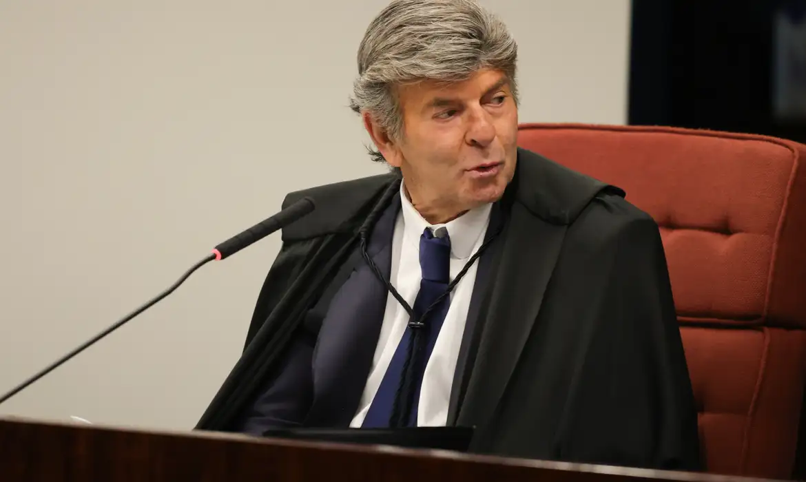 Fux diverge de Moraes e Dino e aponta falhas na condução do processo sobre suposta tentativa de golpe