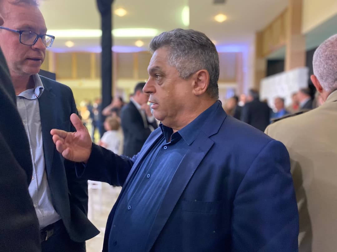 “Vamos parar com essa loucura” diz João Rodrigues sobre pessoas levarem bebês reborn para consultas