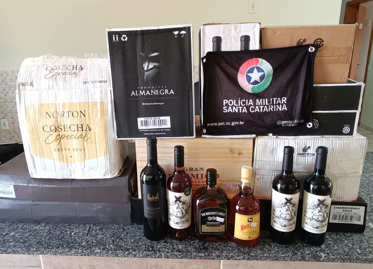 PMRv apreende 84 garrafas de bebidas alcoólicas sem desembaraço aduaneiro