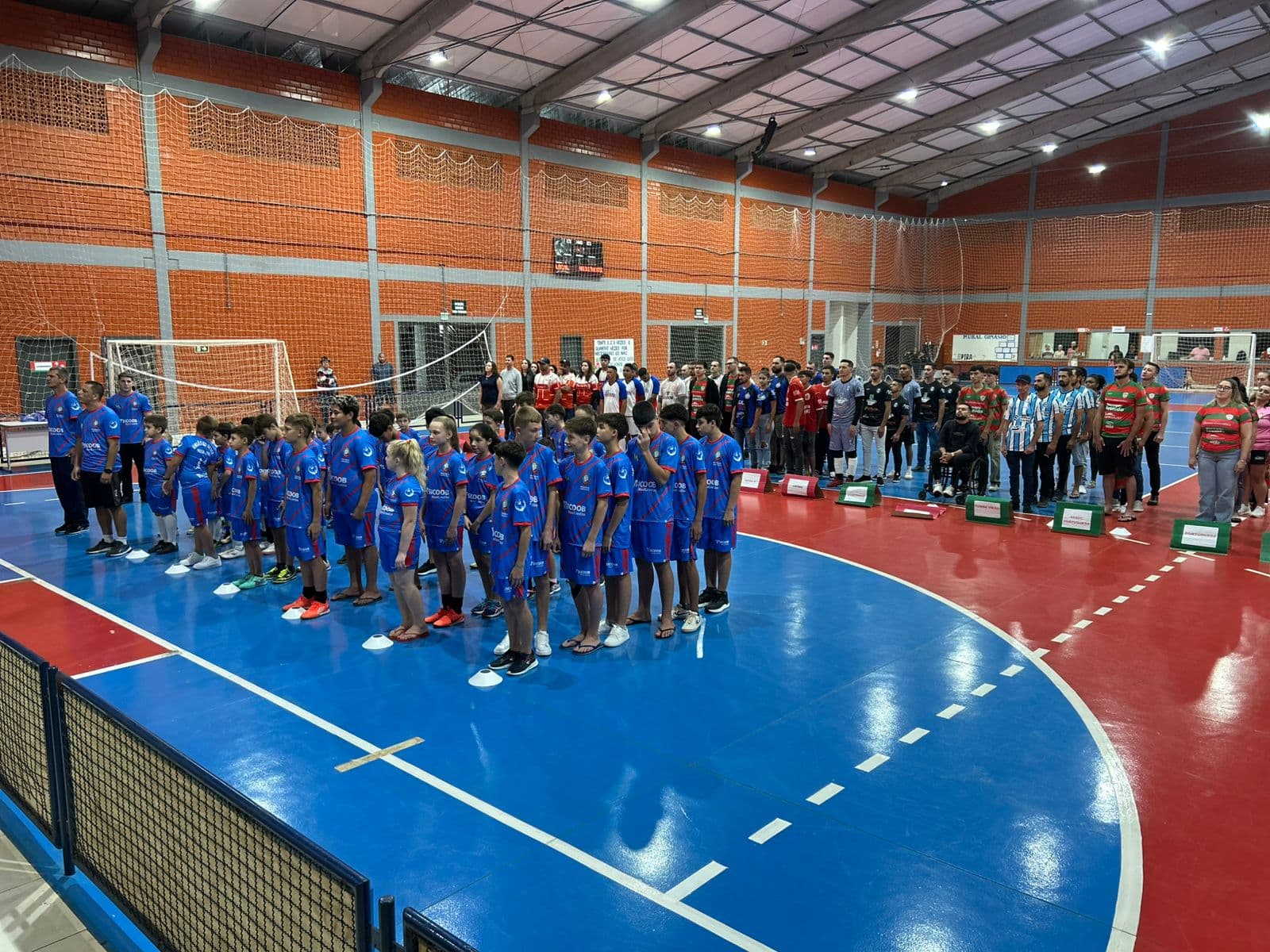 Municipal de futsal e vôlei movimento Unição do Oeste neste sábado (Foto: Divulgação )