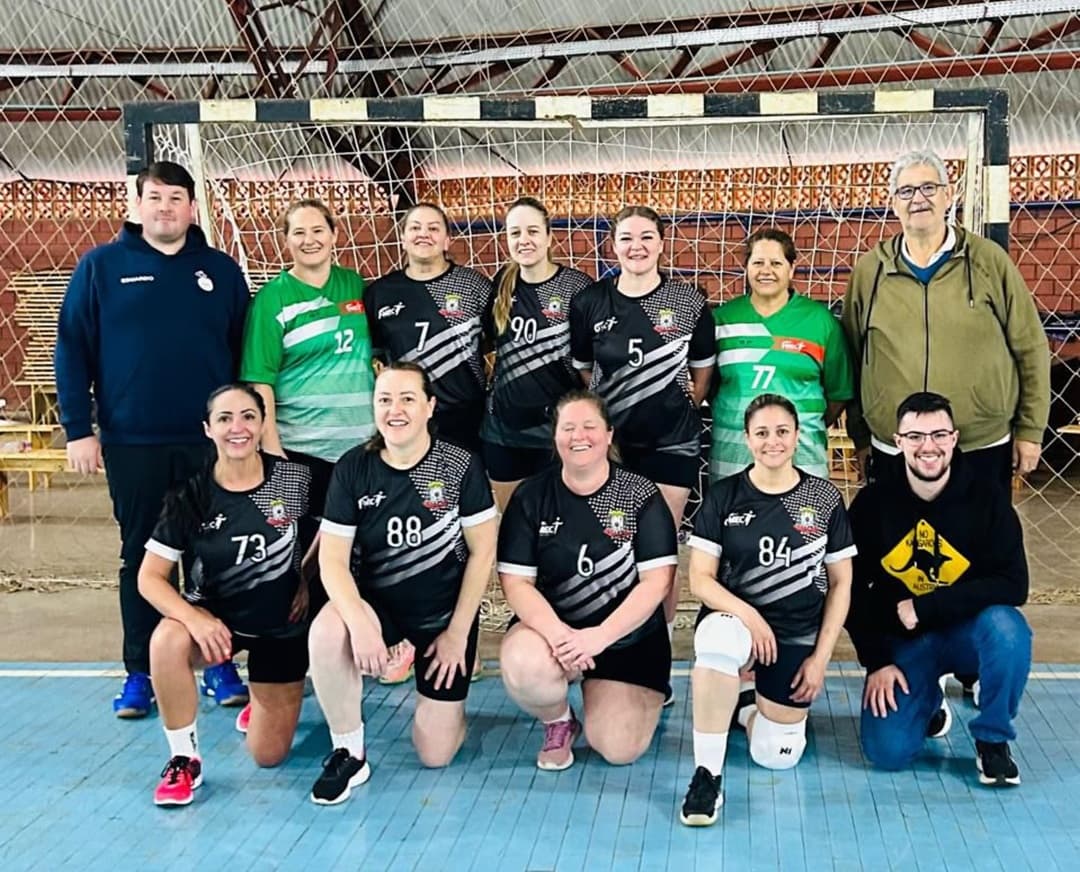 Handebol de Pinhalzinho disputa rodada da Liga SC Master Feminino 35+