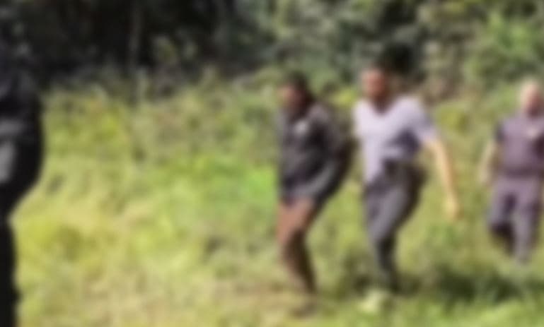 Suspeito foi preso pela polícia (Foto: Amauri Pereira)