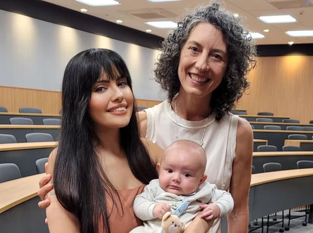 Professora amamentou bebê enquanto mãe fazia a prova (Foto: Arquivo pessoal)