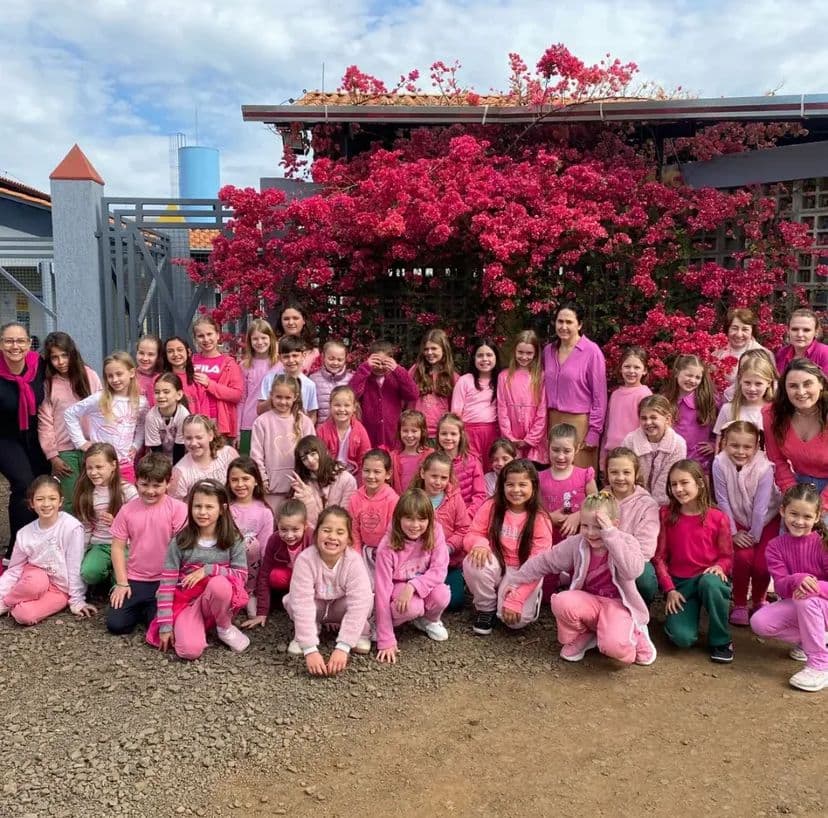 EMEF de Saudades realiza campanha especial em apoio ao Outubro Rosa