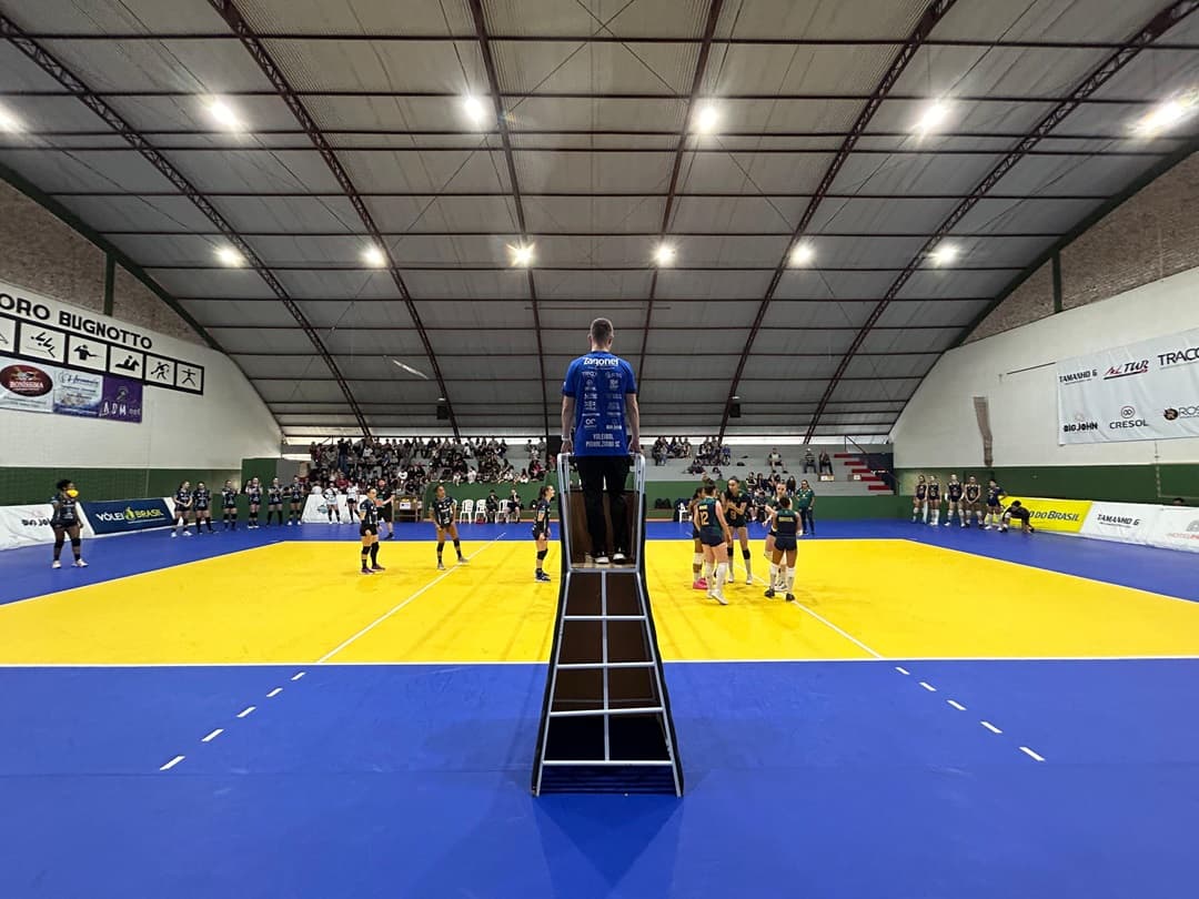 Alunos da Emef acompanham treino da seleção brasileira