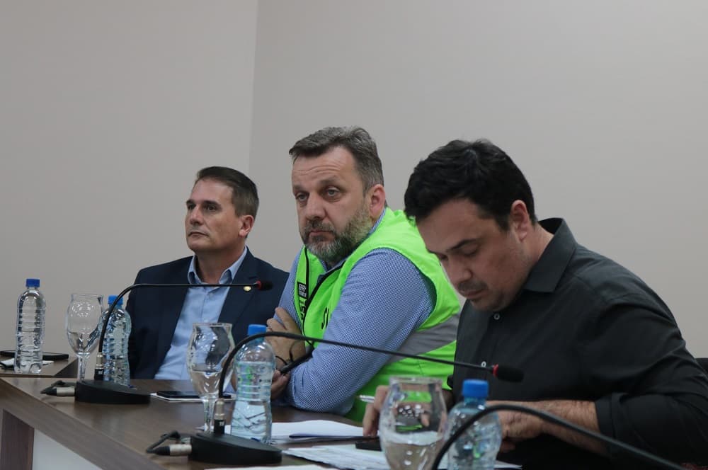 Jerry Comper assumiu compromisso em solucionar problemas de rodovias (Foto: Henrique Paulo Koch)