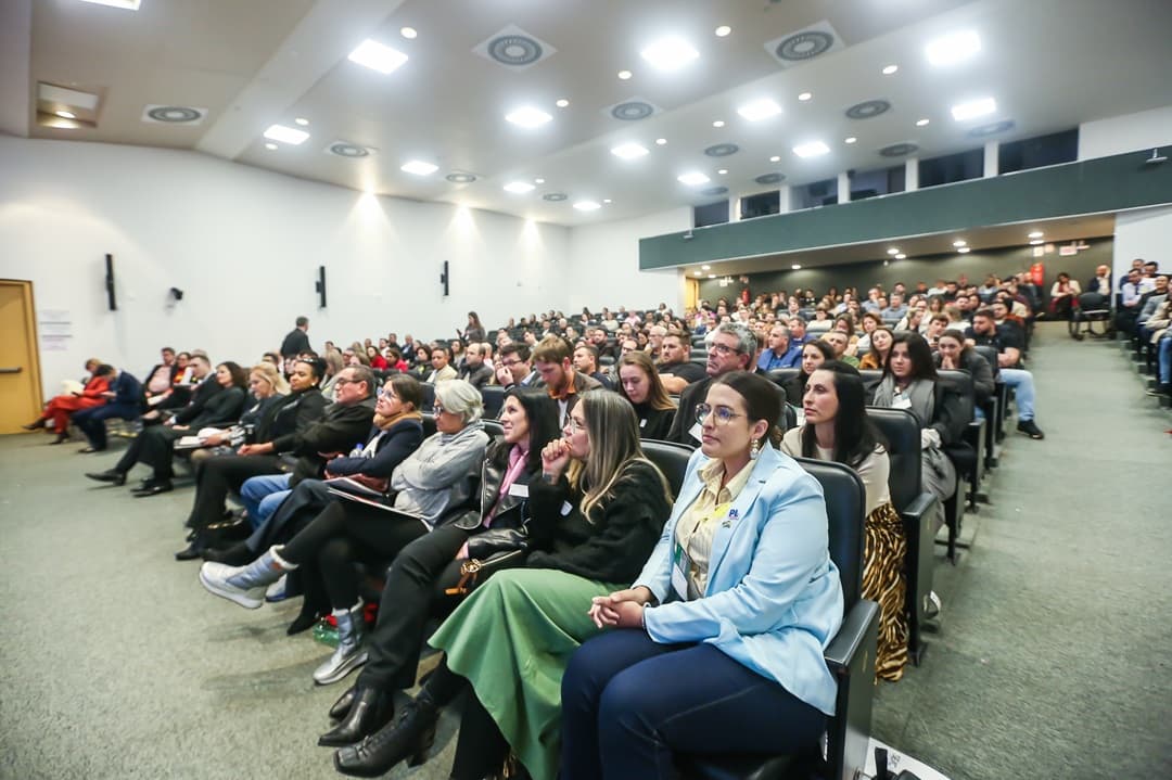 Alesc leva seminário itinerante de comunicação política a diferentes regiões de SC