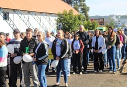 Ato reuniu mais de 400 pessoas (Foto: Henrique Paulo Koch)