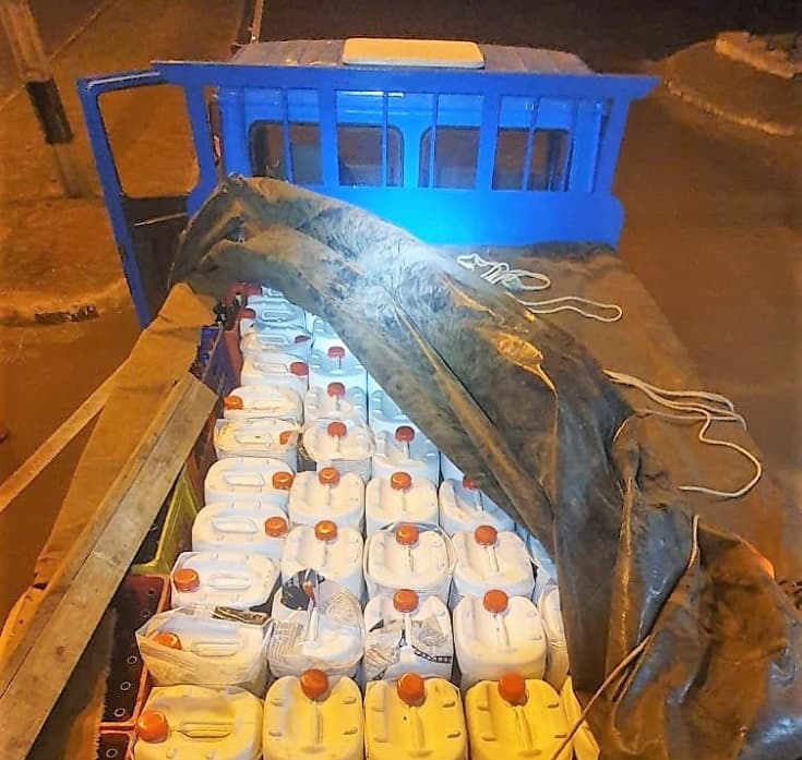 Carga de agrotóxicos é apreendida pela PRF (Foto: PRF )