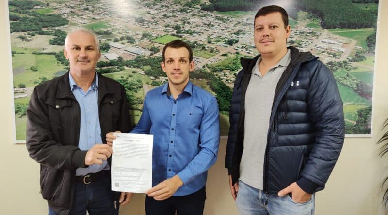 Prefeito Golo recebe autorização para construir parque em União do Oeste  (Foto: ASCOM União do Oeste )