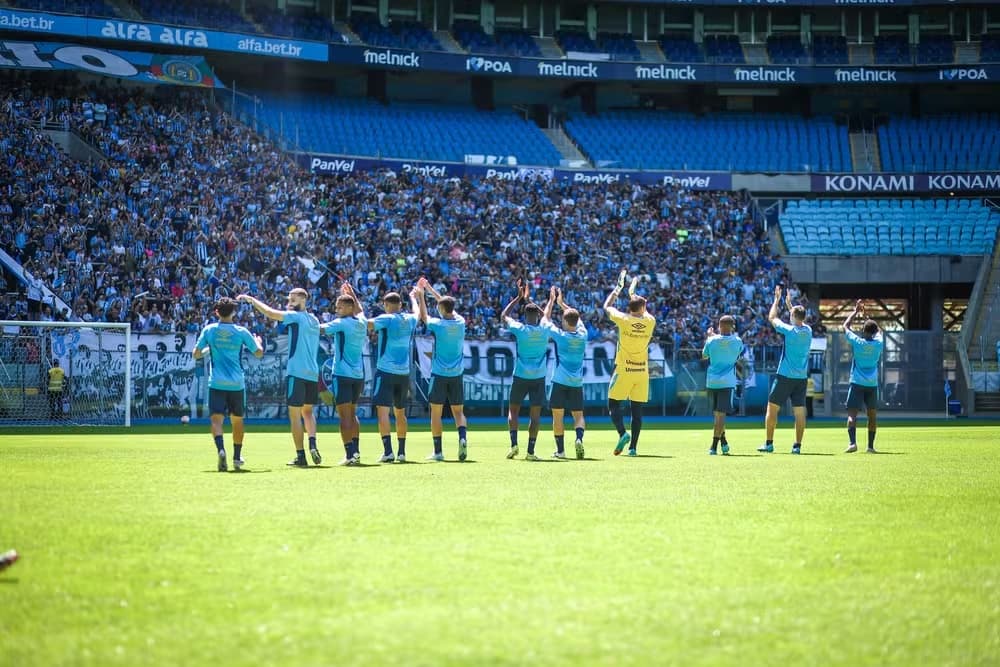 Grêmio quita salários atrasados de setembro com empréstimo de conselheiro