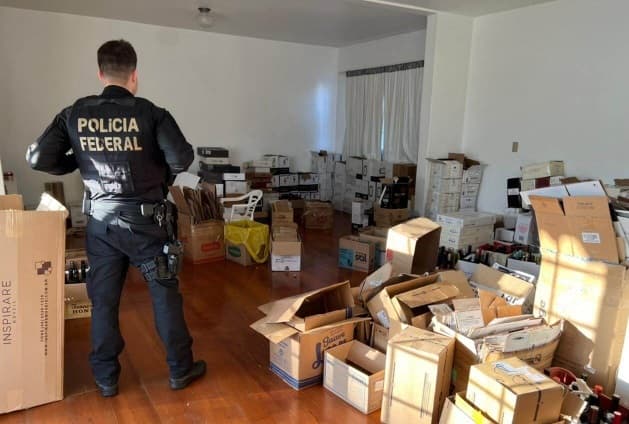 Vinhos abasteciam comércio ilegal no Rio Grande do Sul (Foto: Polícia Federal)
