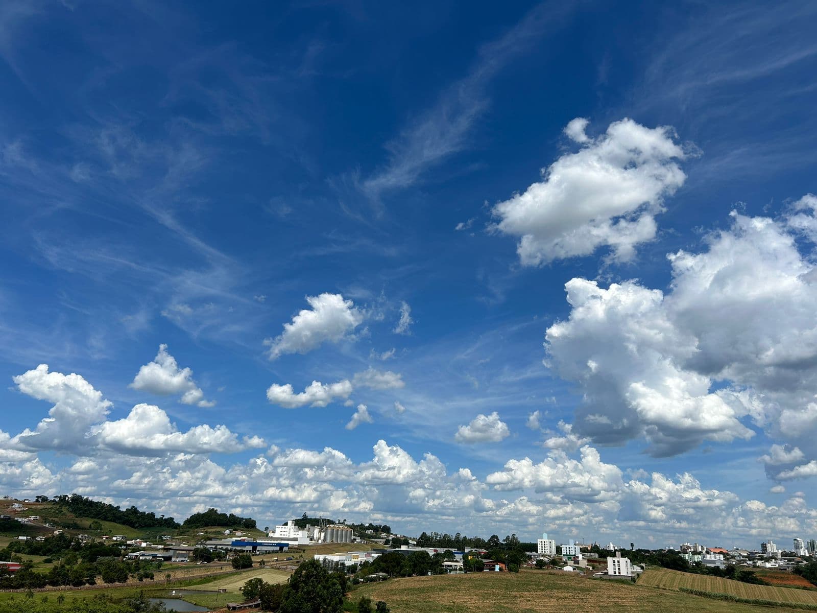 Calor deve diminuir nos próximos dias (Foto: Gilmar Bortese)