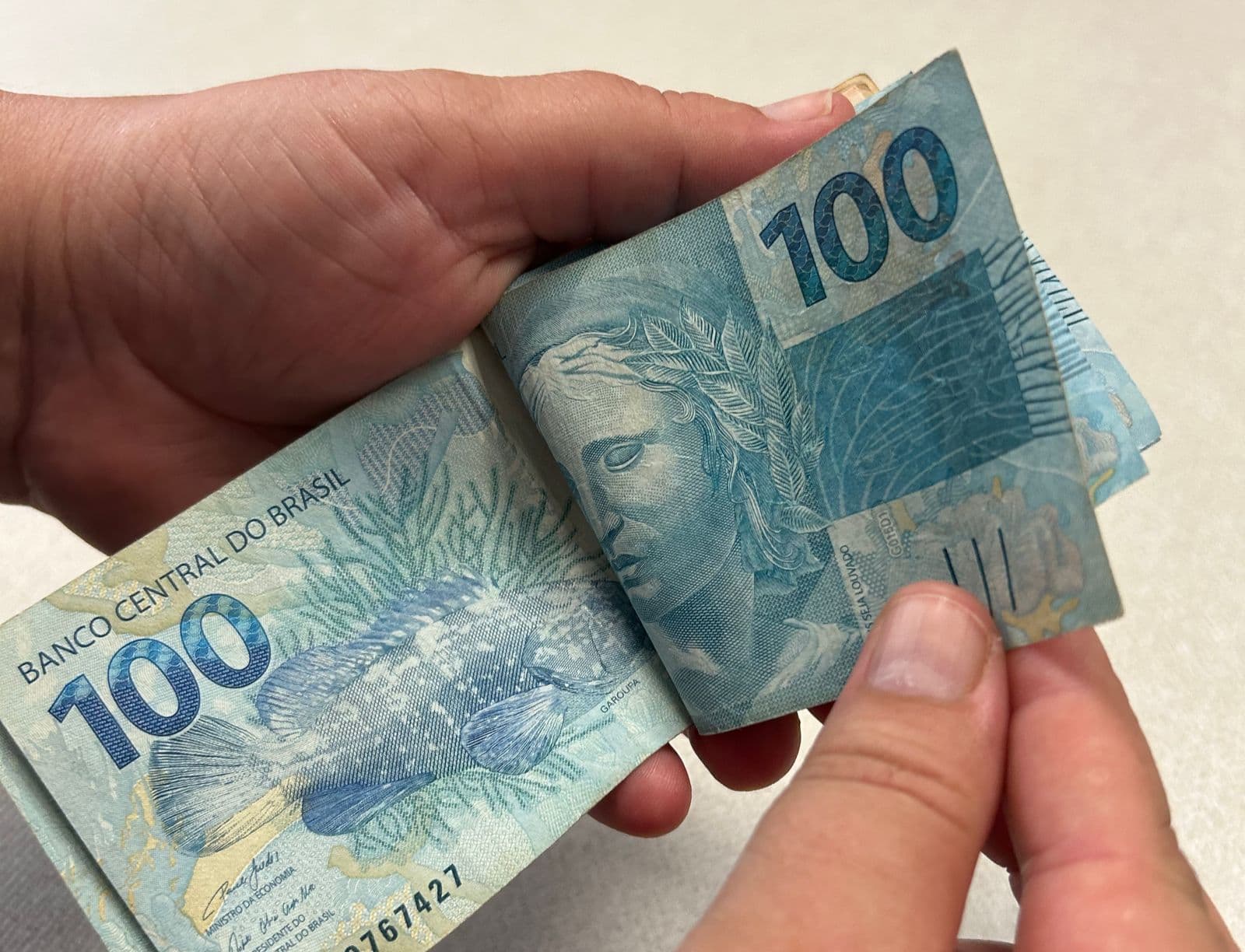 Notas de R$ 50, R$ 100 e R$ 200 - são os principais alvos dos criminosos (Foto: Gilmar Bortese)