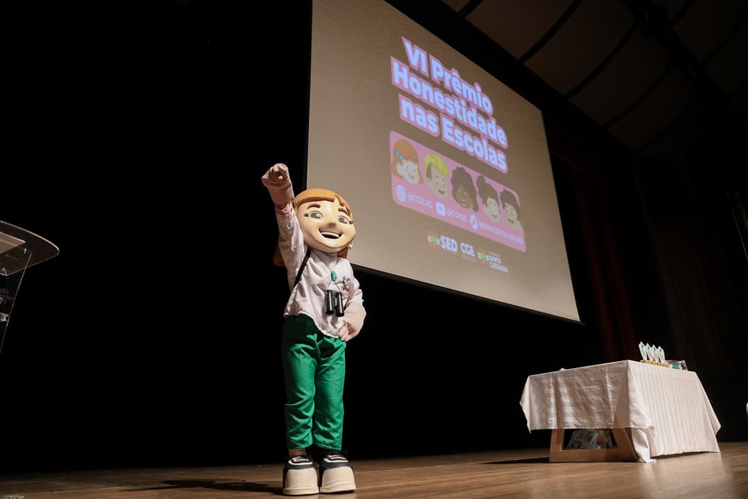 “Prêmio Honestidade nas Escolas” promove ética e melhora comportamento de alunos