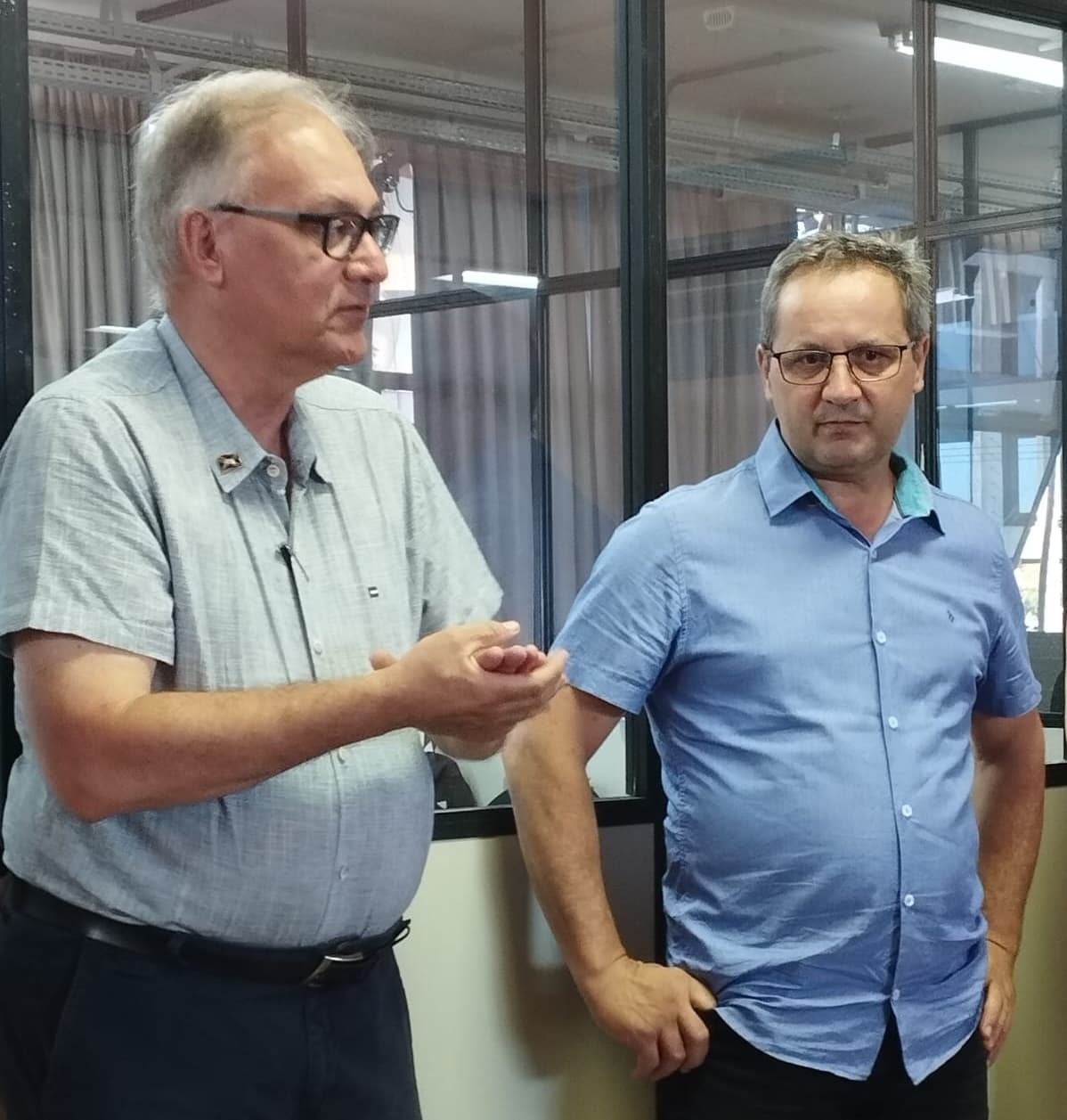 Cena volta ao comando e traça metas para o ano