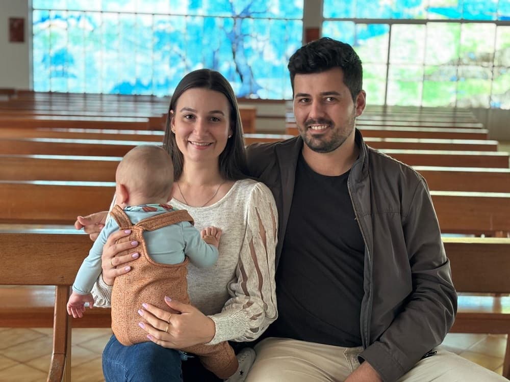 VÍDEO! “Um sinal de Deus”: cruz na água comove comunidade