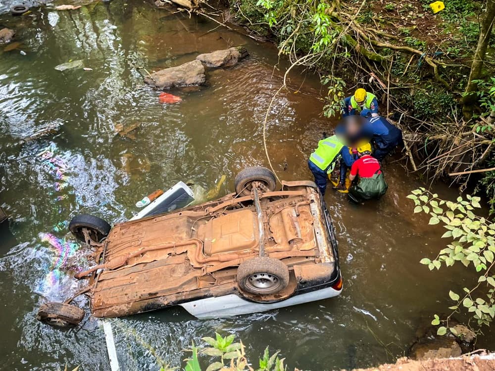 Local onde socorristas realizaram o salvamento (Foto: Marcos de Lima)