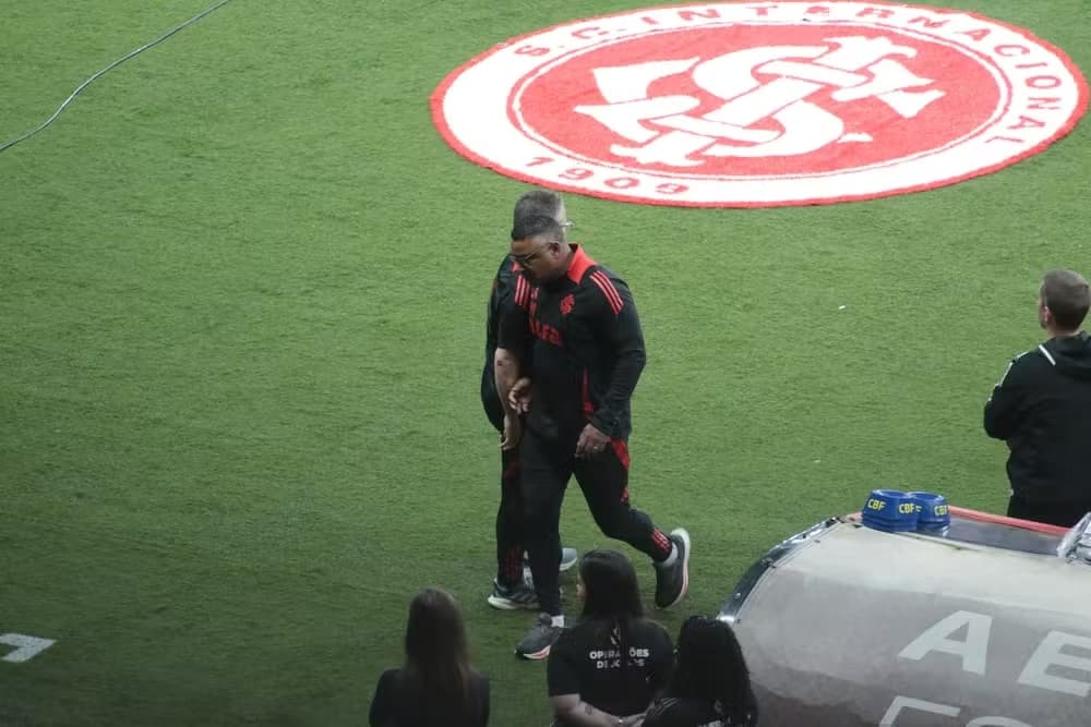 Fim da "Era Roger Machado" no Inter após derrota no Gre-Nal 448