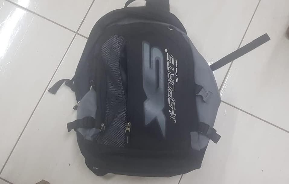 Mochila onde estavam objetos (Foto: Polícia Militar)