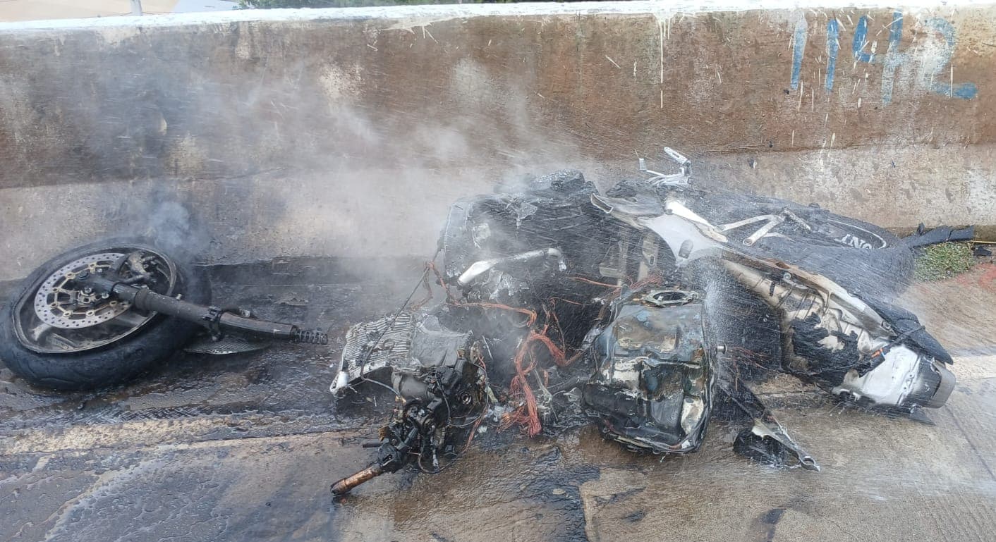 Motociclista morre em colisão com caminhão na BR-163