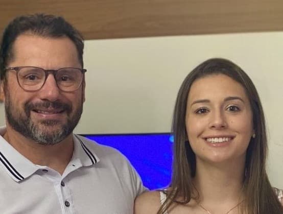 Família se despedem de pai e filha