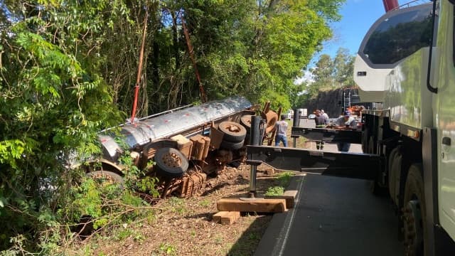 Condutor se acidenta na BR-282 sentido São Miguel do Oeste a Maravilha