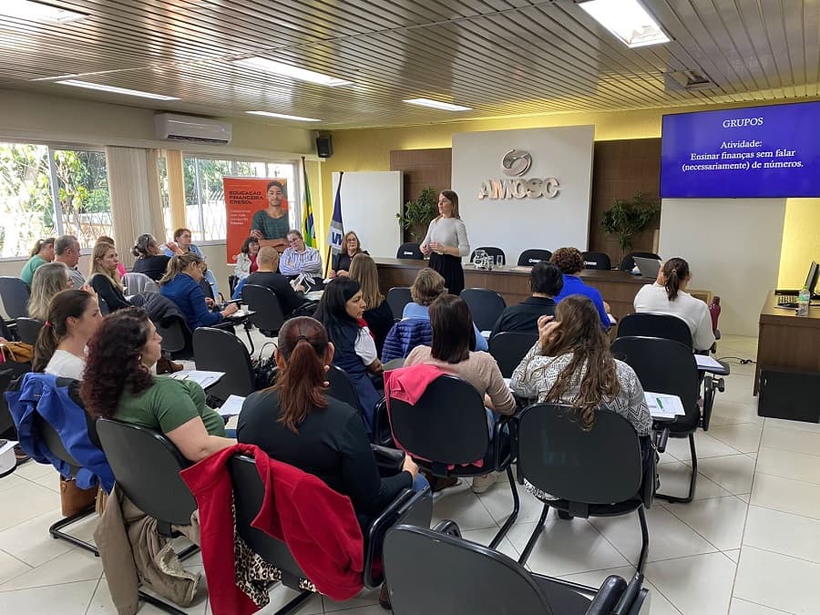 Capacitação em cinco módulos teve 40h de cursos para os participantes (Foto: Ascom Amosc)