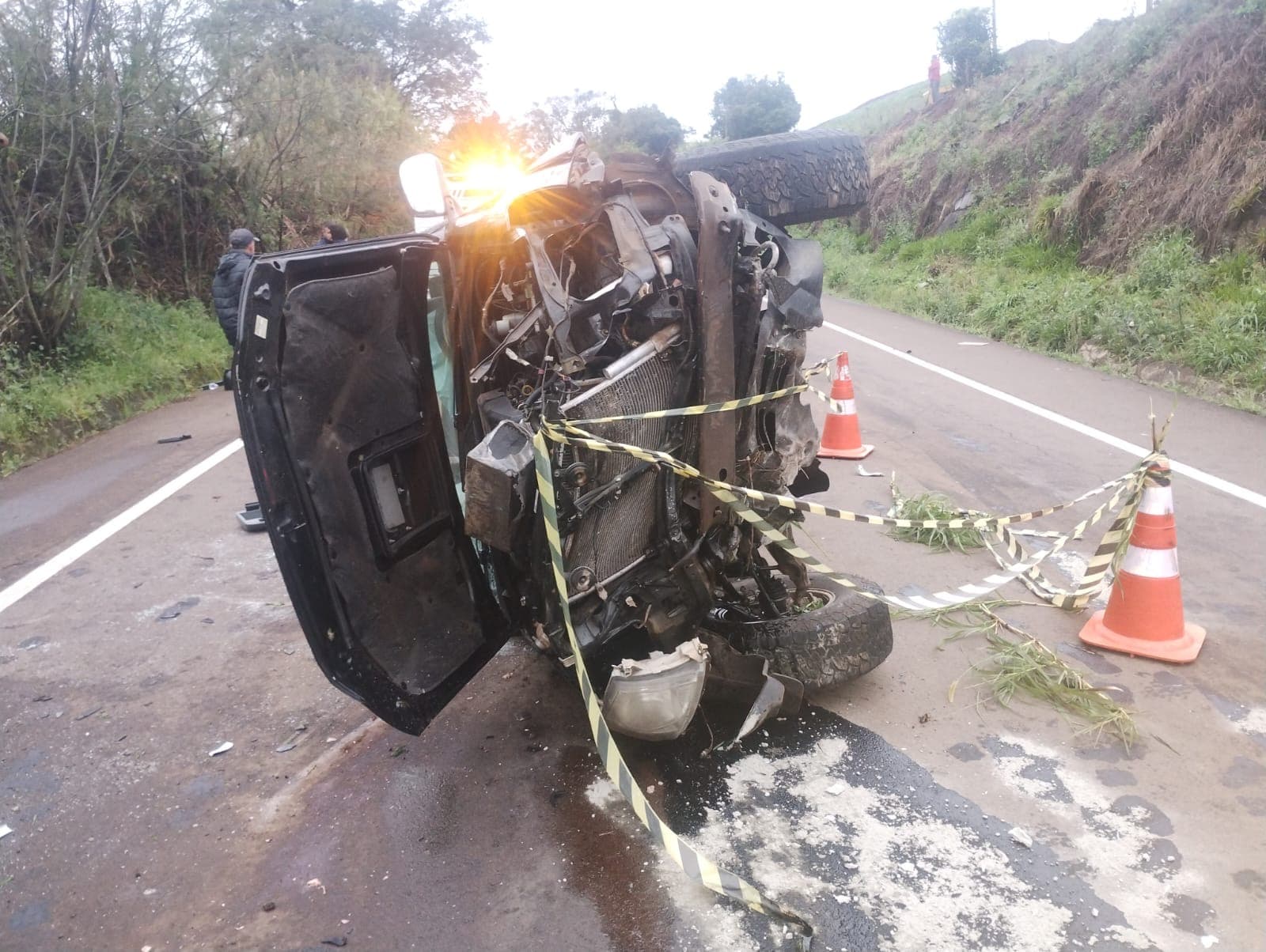Saída de pista mata jovem em Bom Jesus do Oeste