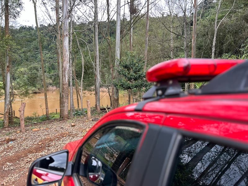 Corpo de homem de 36 anos está desaparecido no Rio Burro Branco 