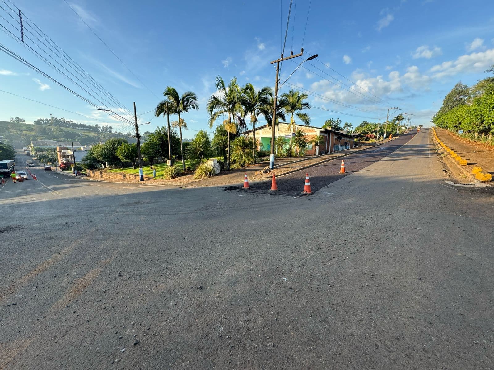 Revitalização da SC-159 deixa trânsito em meia pista entre Águas Frias e Nova Erechim