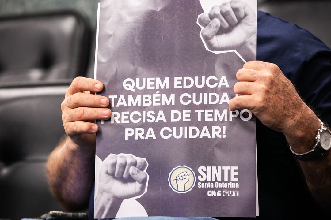 Valorização dos ACTs avança com nova garantia de licença remunerada