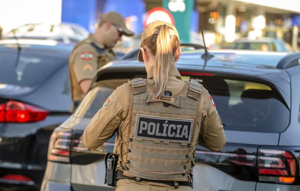 PM teve que conter cidadão alterado em Romelândia (Foto: Polícia Militar)