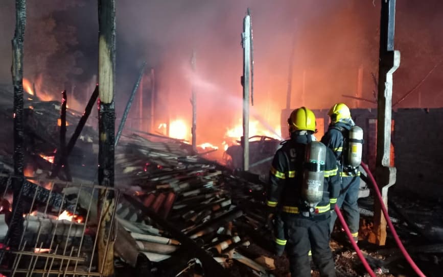 Incêndio em Serra Alta  (Foto: Corpo de Bombeiros )