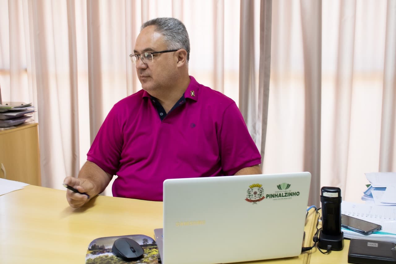 Secretário da Fazendo explica sobre pagamentos e descontos do IPT em Pinhalzinho  (Foto: Arquivo Pessoal )