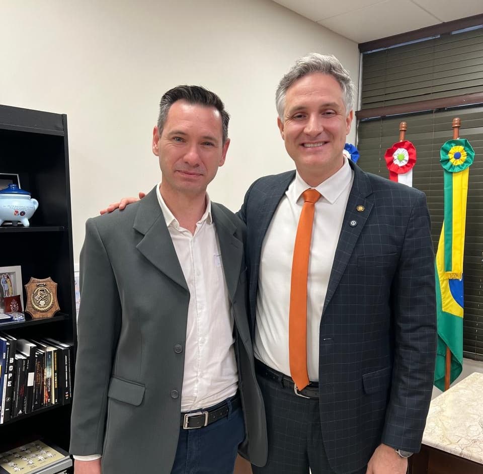 Deputado recebeu a reportagem da RCO em seu gabinete (Foto: Ascom)